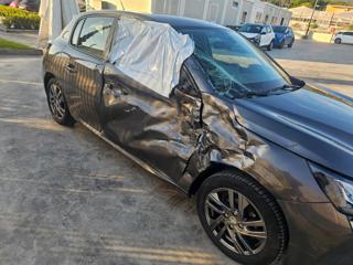 PEUGEOT 208 usata, con Sedile posteriore sdoppiato