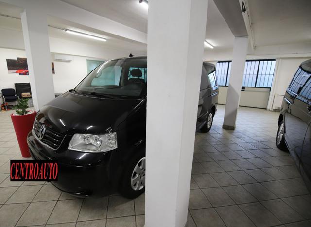 VOLKSWAGEN Multivan usata, con Gancio traino