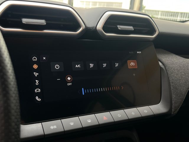 MG ZS usata, con USB