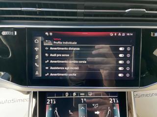 AUDI Q8 usata, con Sensori di parcheggio posteriori