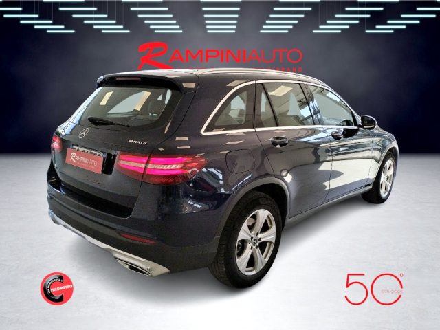 MERCEDES-BENZ GLC 220 usata 8