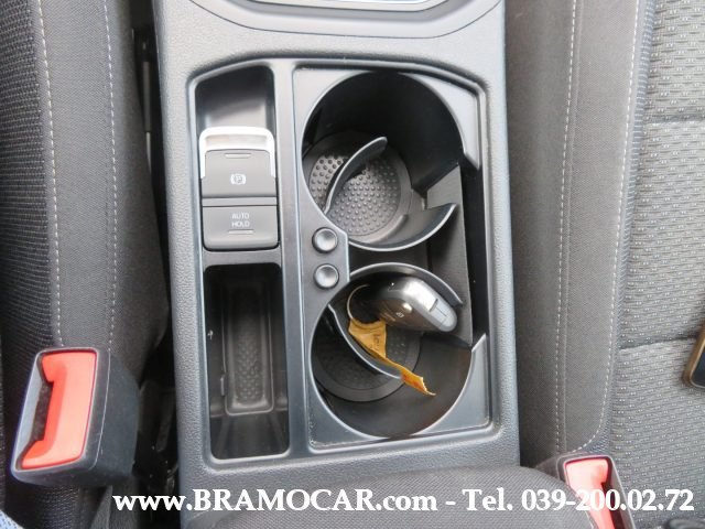 VOLKSWAGEN Touran usata, con Touch screen