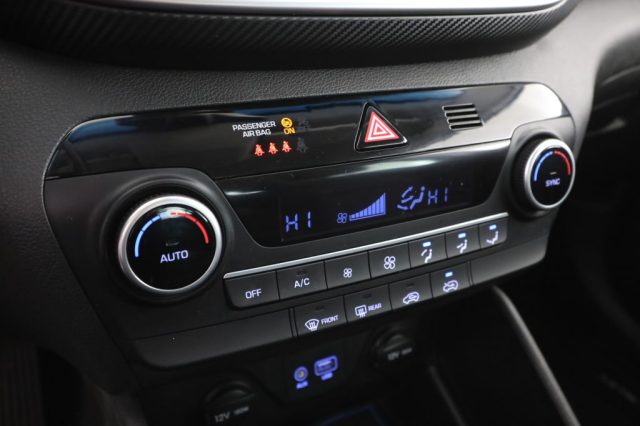 HYUNDAI Tucson usata 9