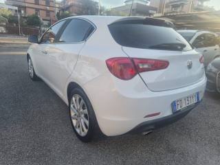 ALFA ROMEO Giulietta usata, con Autoradio