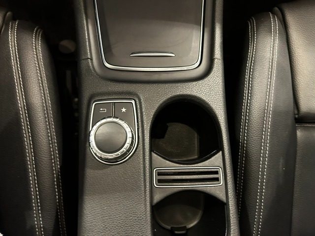 MERCEDES-BENZ CLA 200 usata, con Lettore CD