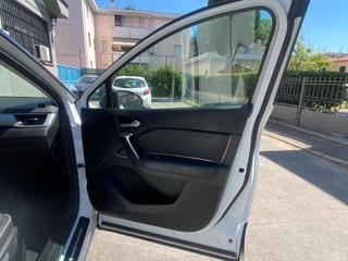 RENAULT Captur usata 14