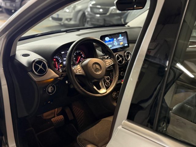 MERCEDES-BENZ B 180 usata, con Chiusura centralizzata
