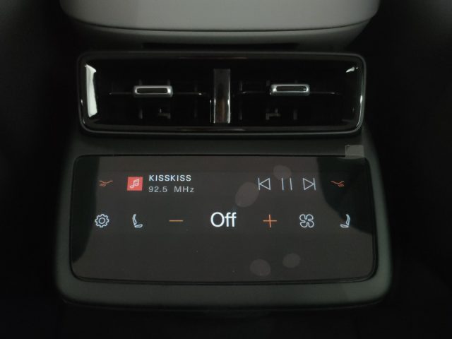 POLESTAR Polestar 4 usata, con USB