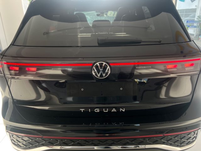 VOLKSWAGEN Tiguan usata, con Volante in pelle