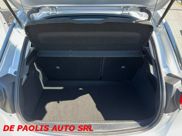 OPEL Corsa usata, con Sedile posteriore sdoppiato