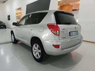 TOYOTA RAV 4 MY23 usata, con Cerchi in lega