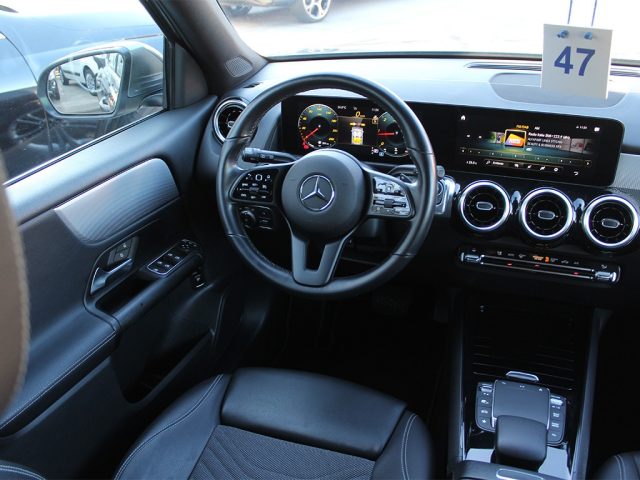 MERCEDES-BENZ GLB 180 usata, con Luci diurne LED