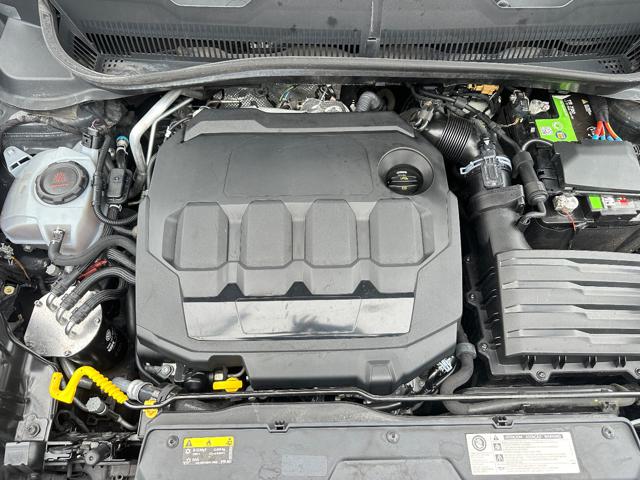 VOLKSWAGEN T-Cross usata, con Sedile posteriore sdoppiato