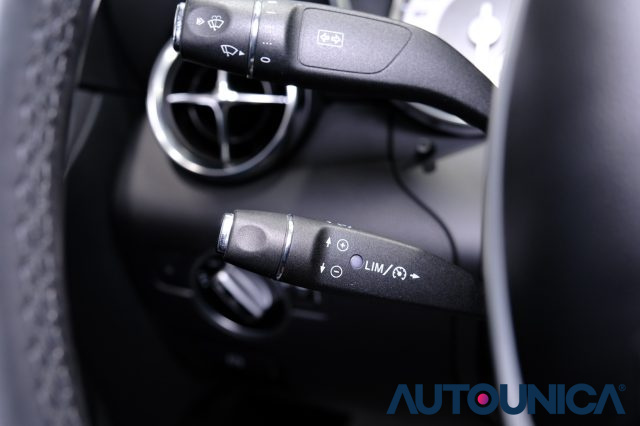 MERCEDES-BENZ SLK 200 usata, con Bracciolo