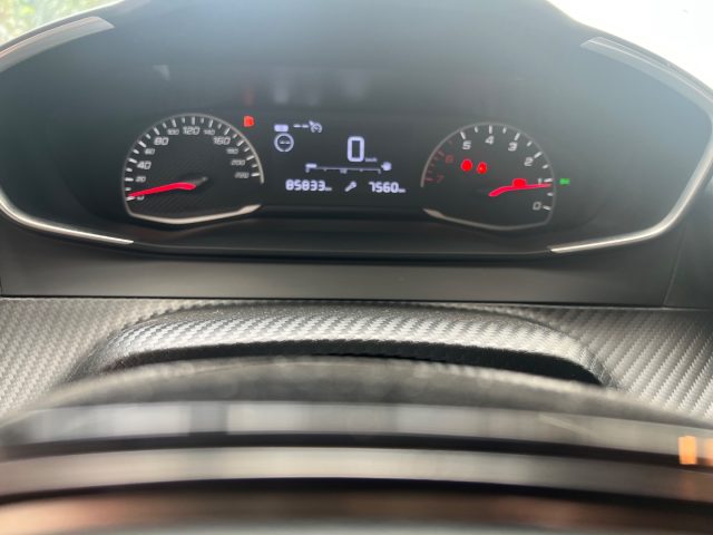 PEUGEOT 2008 usata, con Cruise Control