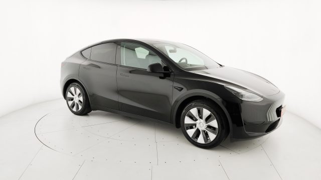 TESLA Model Y usata, con Sedile posteriore sdoppiato