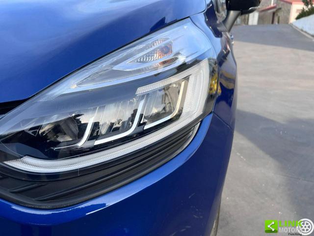 RENAULT Clio usata, con Fari LED