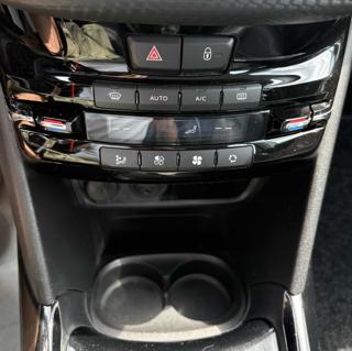 PEUGEOT 2008 usata, con Interni in pelle