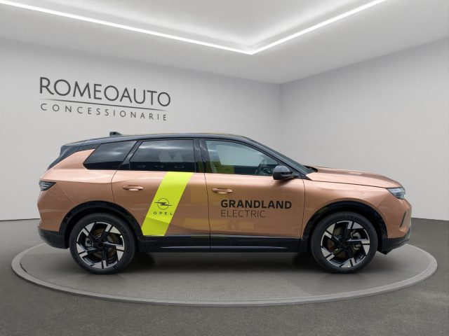 OPEL Grandland usata, con Autoradio