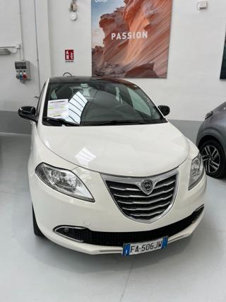 LANCIA Ypsilon usata, con Park Distance Control