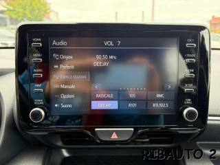 TOYOTA Yaris usata, con Autoradio