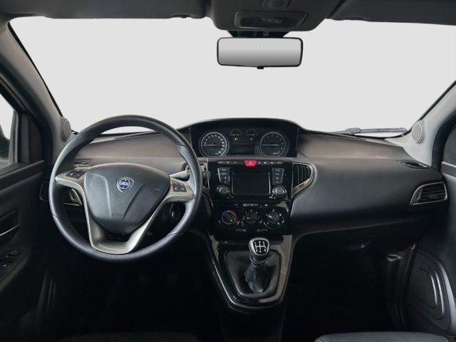 LANCIA Ypsilon usata 8