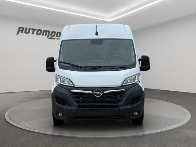 OPEL Movano usata, con Airbag