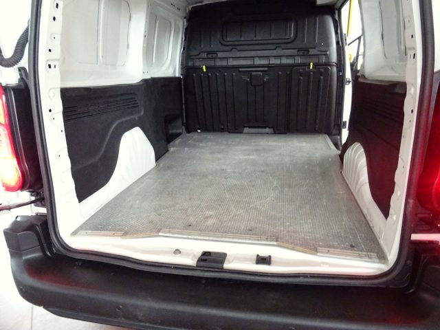 PEUGEOT Partner usata, con Cruise Control