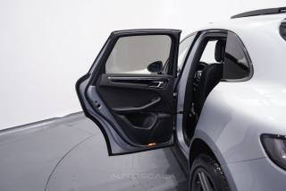 PORSCHE Macan usata, con Frenata d
