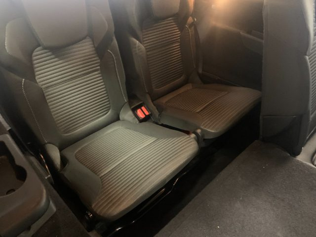 RENAULT Grand Scenic usata, con Volante in pelle