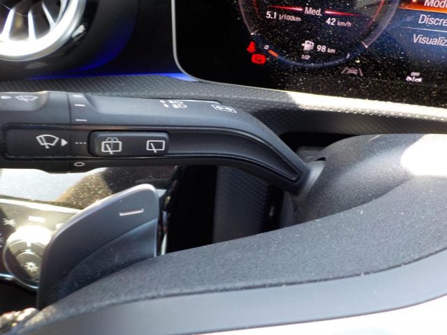 MERCEDES-BENZ CLA 200 usata, con Luci diurne