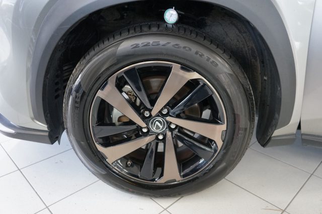 LEXUS NX 300h usata 46