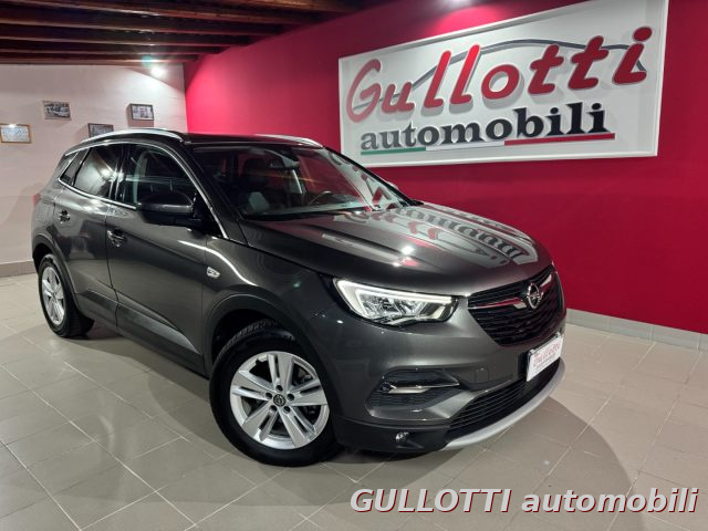 OPEL Grandland X usata, con USB
