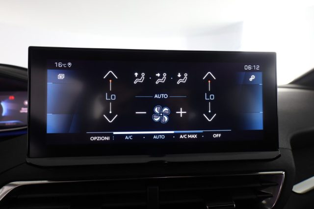 PEUGEOT 3008 usata 10