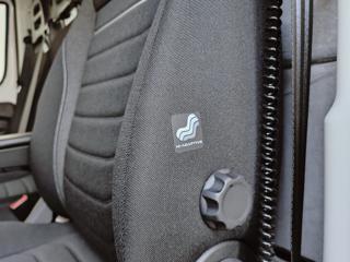 IVECO Daily usata, con Bluetooth