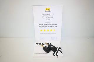 RENAULT Trafic usata, con Fari LED