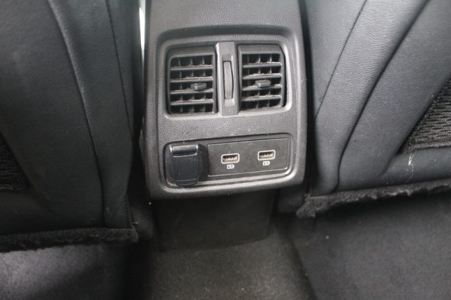 RENAULT Captur usata, con Autoradio digitale