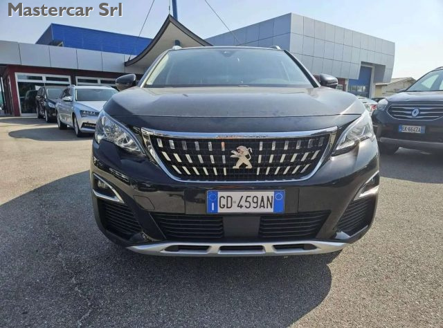 PEUGEOT 3008 usata, con Airbag