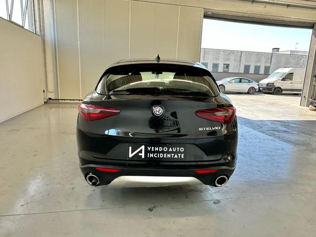 ALFA ROMEO Stelvio usata, con Autoradio