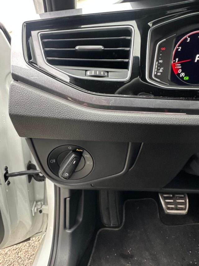 VOLKSWAGEN Polo usata, con Specchietti laterali elettrici