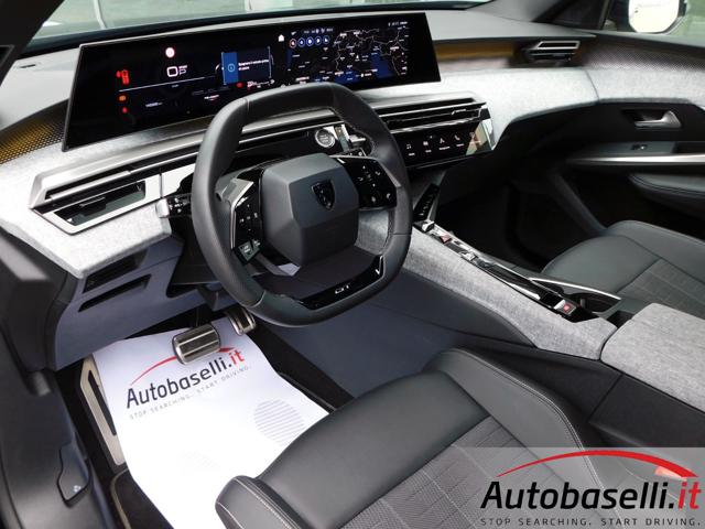 PEUGEOT 5008 usata, con Airbag