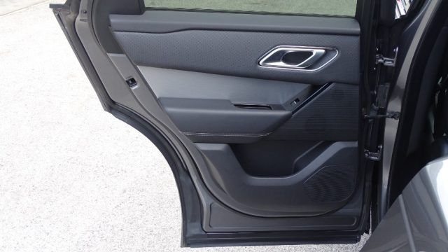 LAND ROVER Range Rover Velar usata, con Limitatore di velocità