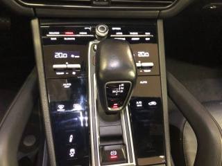 PORSCHE Cayenne usata, con Fari LED