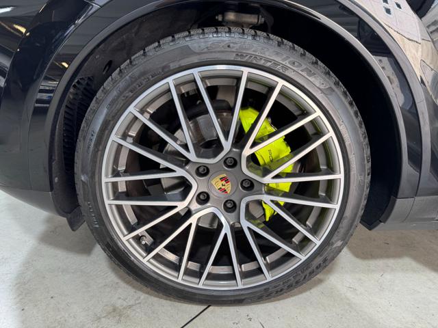 PORSCHE Cayenne usata, con Autoradio
