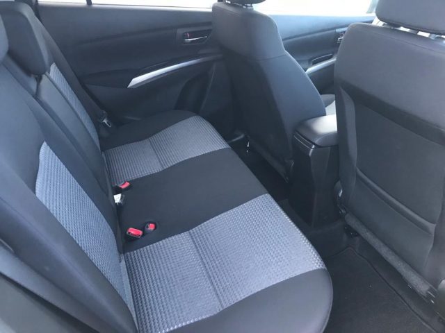 SUZUKI S-Cross usata, con Autoradio