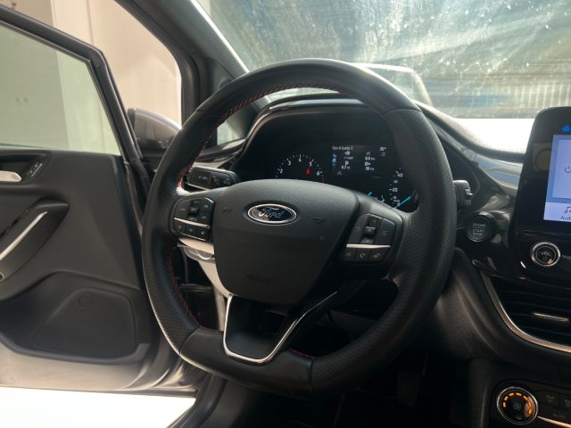 FORD Fiesta usata, con Luci diurne