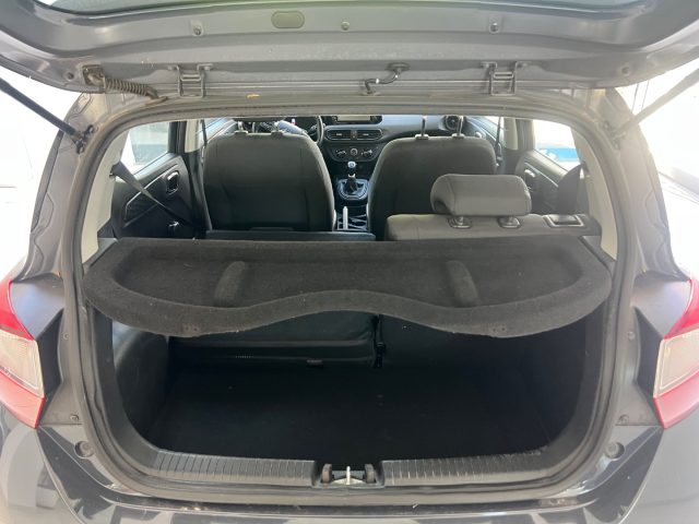 HYUNDAI i10 usata, con Controllo trazione