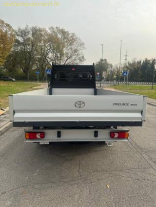 TOYOTA Proace Max usata, con Alzacristalli elettrici