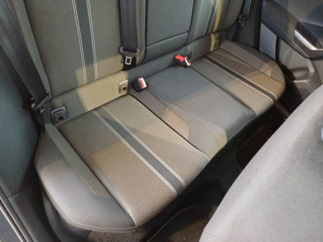 VOLKSWAGEN T-Roc usata, con Controllo automatico clima