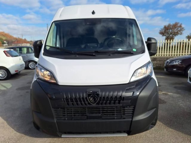 PEUGEOT Boxer usata, con Airbag